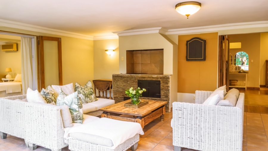 5 Bedroom Property for Sale in Cowies Hill KwaZulu-Natal