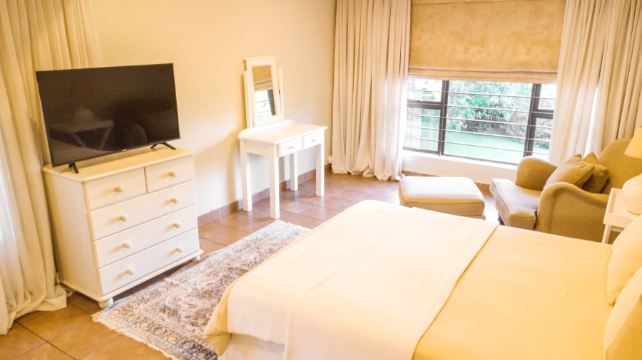 5 Bedroom Property for Sale in Cowies Hill KwaZulu-Natal