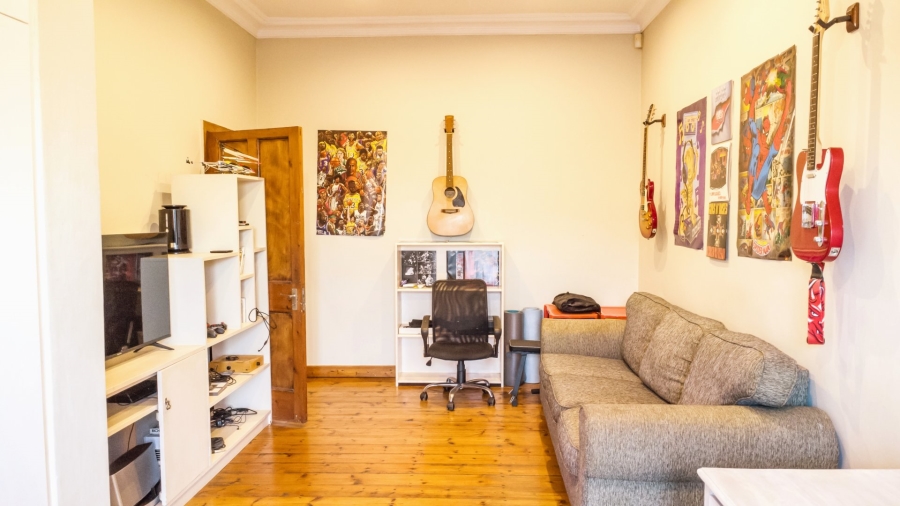 5 Bedroom Property for Sale in Cowies Hill KwaZulu-Natal