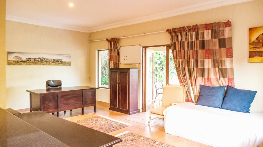 5 Bedroom Property for Sale in Cowies Hill KwaZulu-Natal