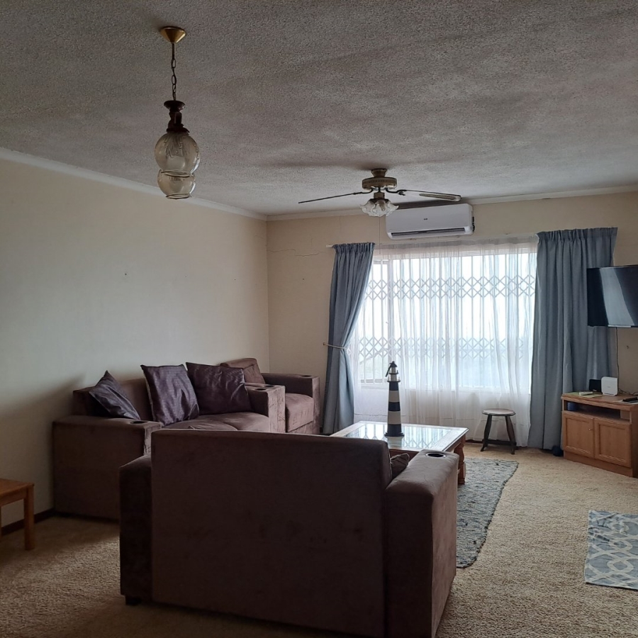 3 Bedroom Property for Sale in Scottburgh Central KwaZulu-Natal