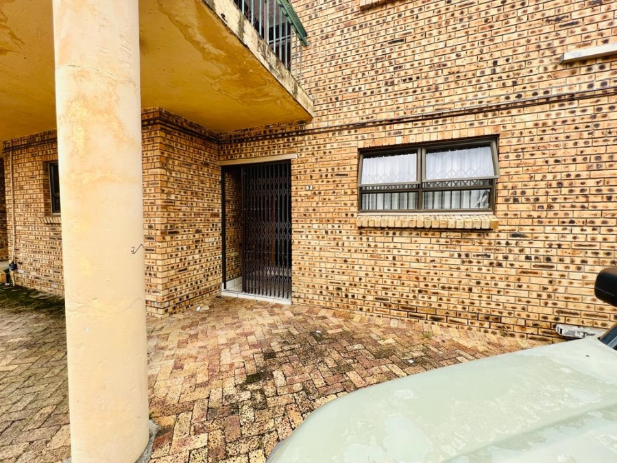 3 Bedroom Property for Sale in Newcastle KwaZulu-Natal