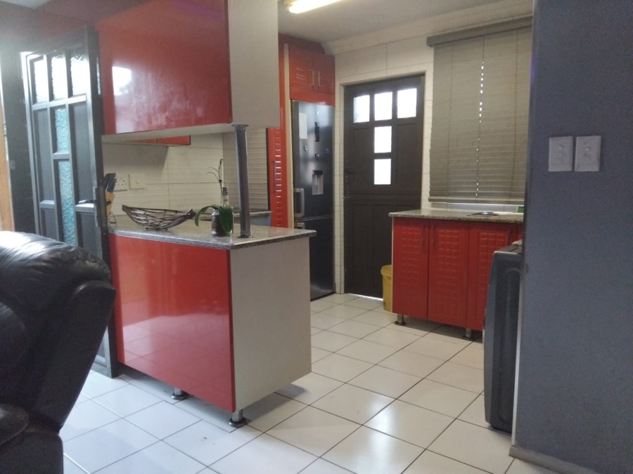 To Let 2 Bedroom Property for Rent in Bellair KwaZulu-Natal