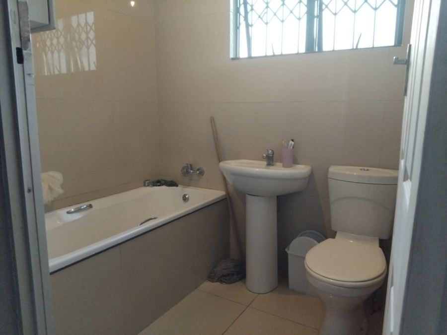 To Let 2 Bedroom Property for Rent in Bellair KwaZulu-Natal