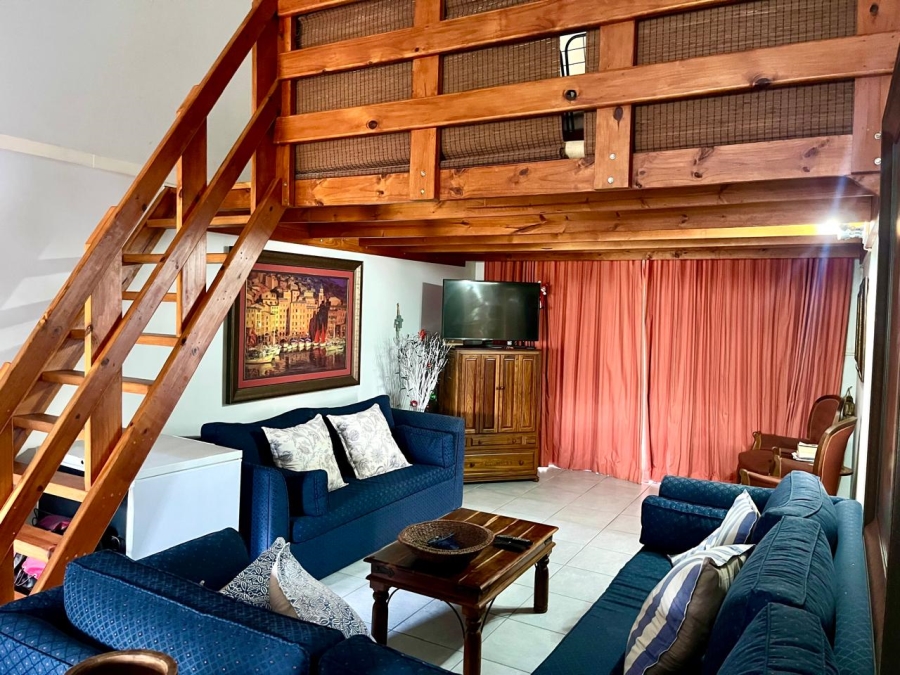 4 Bedroom Property for Sale in Hibberdene KwaZulu-Natal