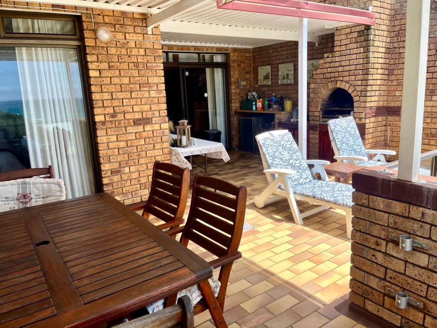 4 Bedroom Property for Sale in Hibberdene KwaZulu-Natal