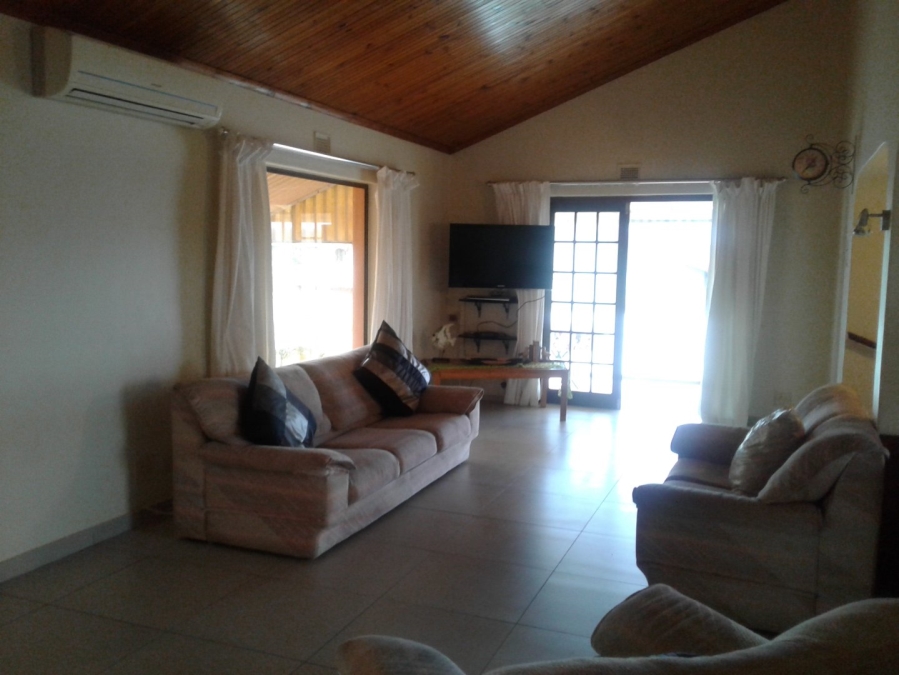 3 Bedroom Property for Sale in Hibberdene KwaZulu-Natal