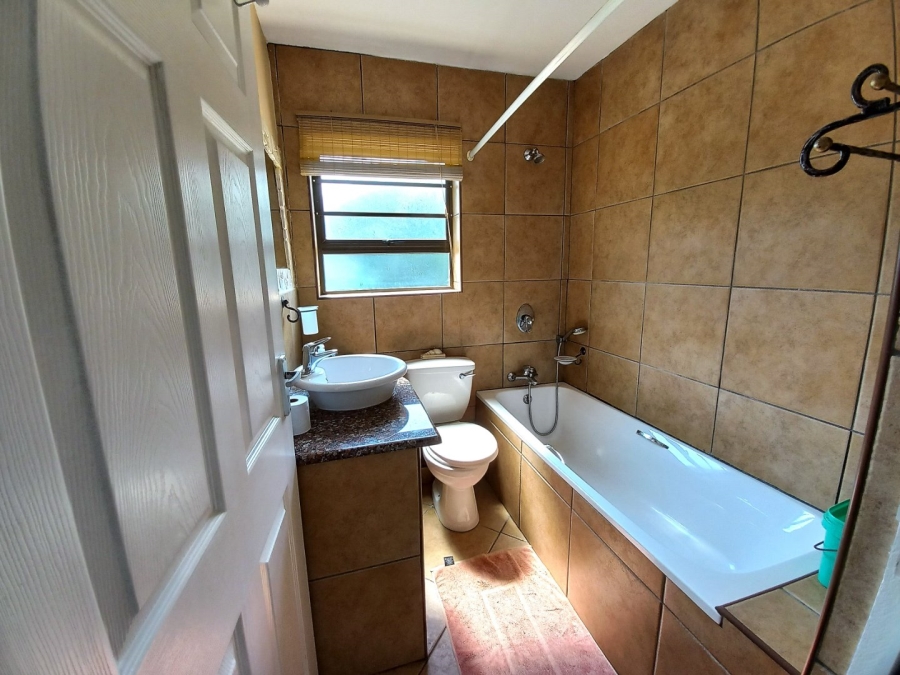 2 Bedroom Property for Sale in Hibberdene KwaZulu-Natal