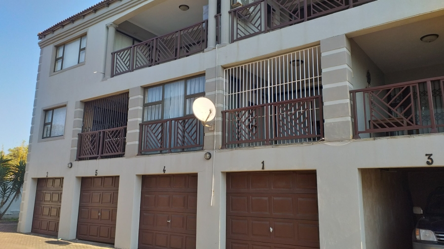 2 Bedroom Property for Sale in Hibberdene KwaZulu-Natal