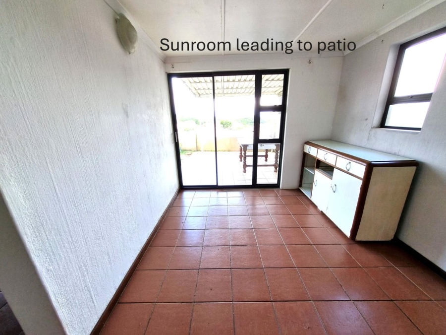 2 Bedroom Property for Sale in Port Edward KwaZulu-Natal