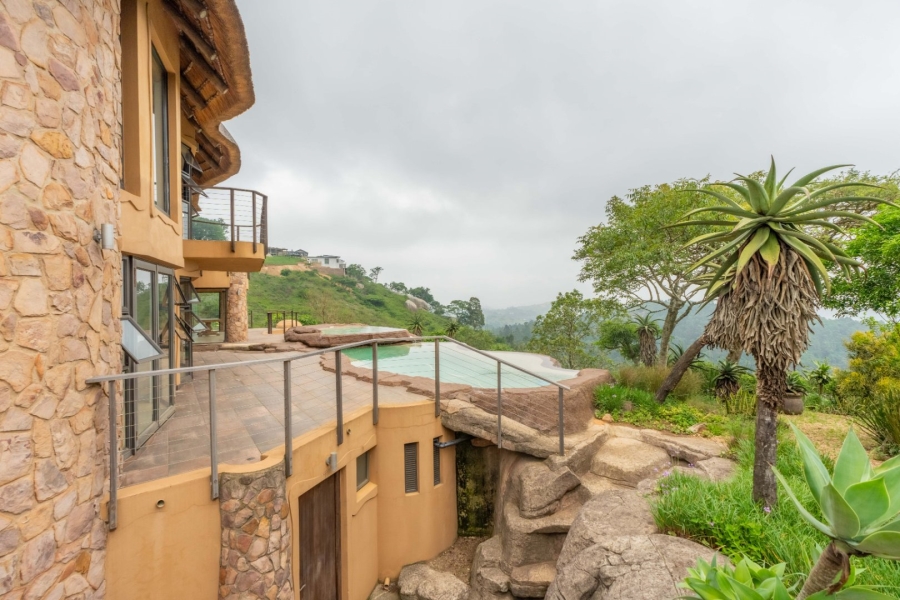To Let 5 Bedroom Property for Rent in Phezulu KwaZulu-Natal