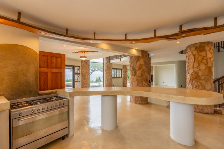 To Let 5 Bedroom Property for Rent in Phezulu KwaZulu-Natal