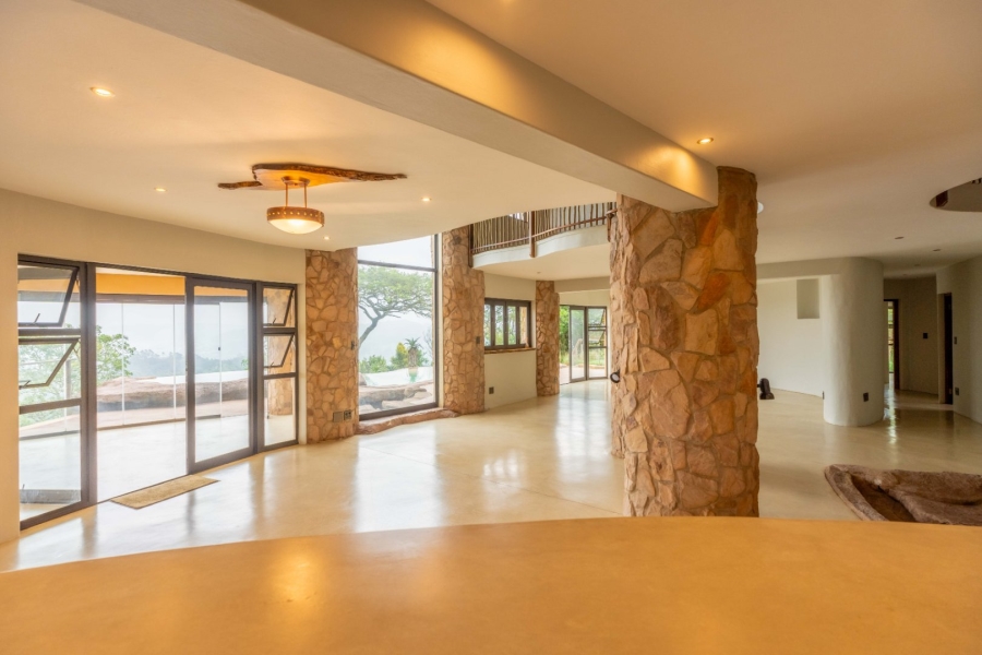 To Let 5 Bedroom Property for Rent in Phezulu KwaZulu-Natal