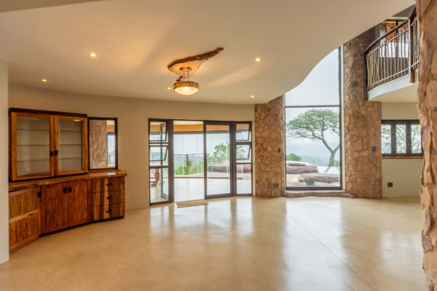 To Let 5 Bedroom Property for Rent in Phezulu KwaZulu-Natal