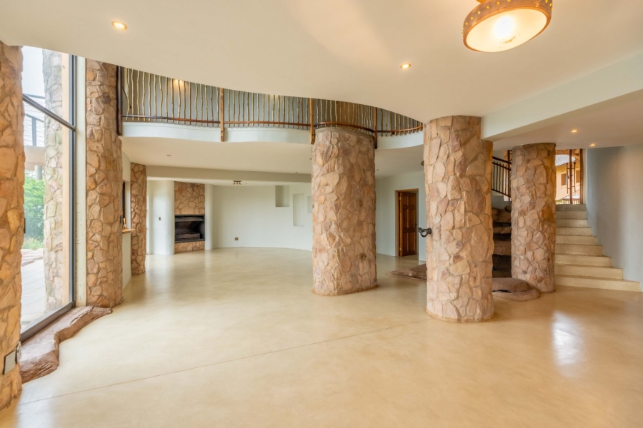 To Let 5 Bedroom Property for Rent in Phezulu KwaZulu-Natal