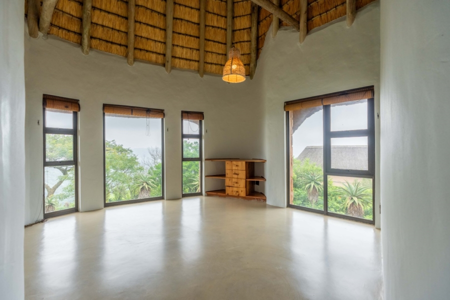 To Let 5 Bedroom Property for Rent in Phezulu KwaZulu-Natal