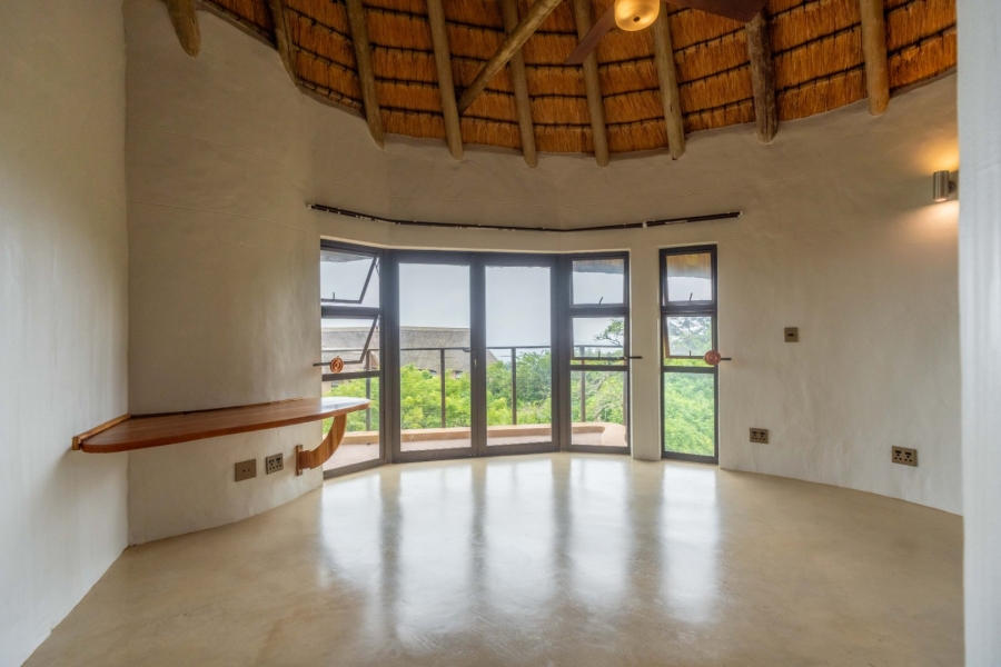 To Let 5 Bedroom Property for Rent in Phezulu KwaZulu-Natal