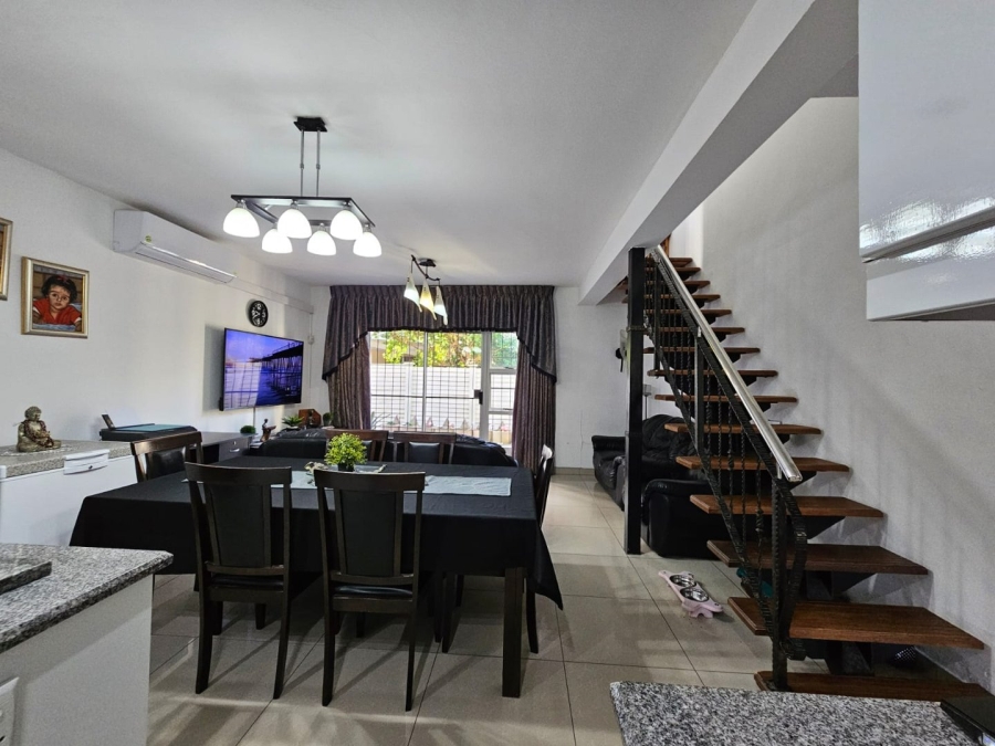 3 Bedroom Property for Sale in Umtentweni KwaZulu-Natal