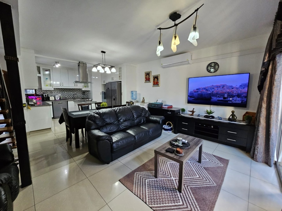 3 Bedroom Property for Sale in Umtentweni KwaZulu-Natal