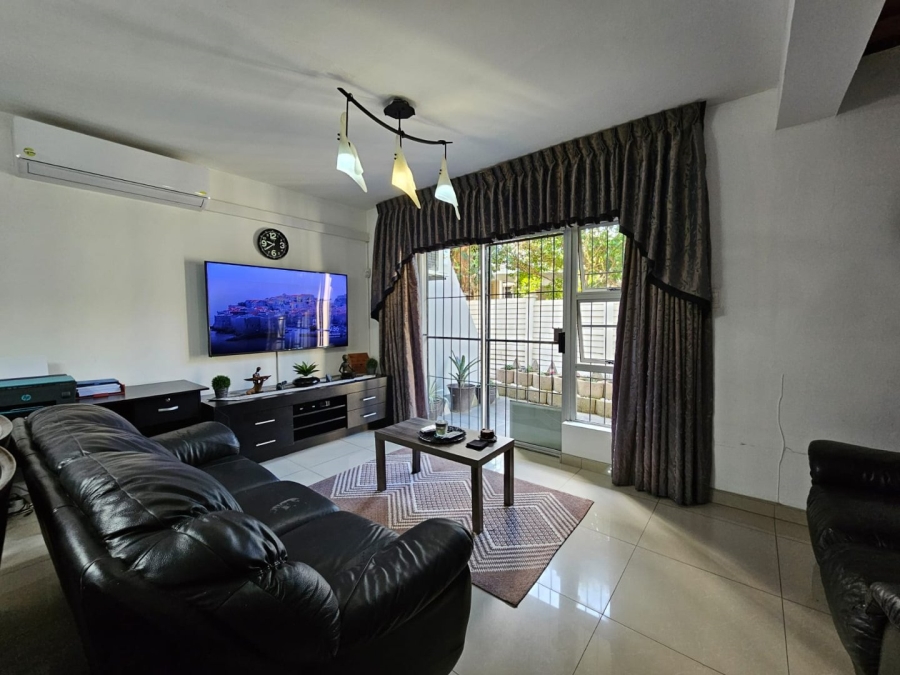 3 Bedroom Property for Sale in Umtentweni KwaZulu-Natal