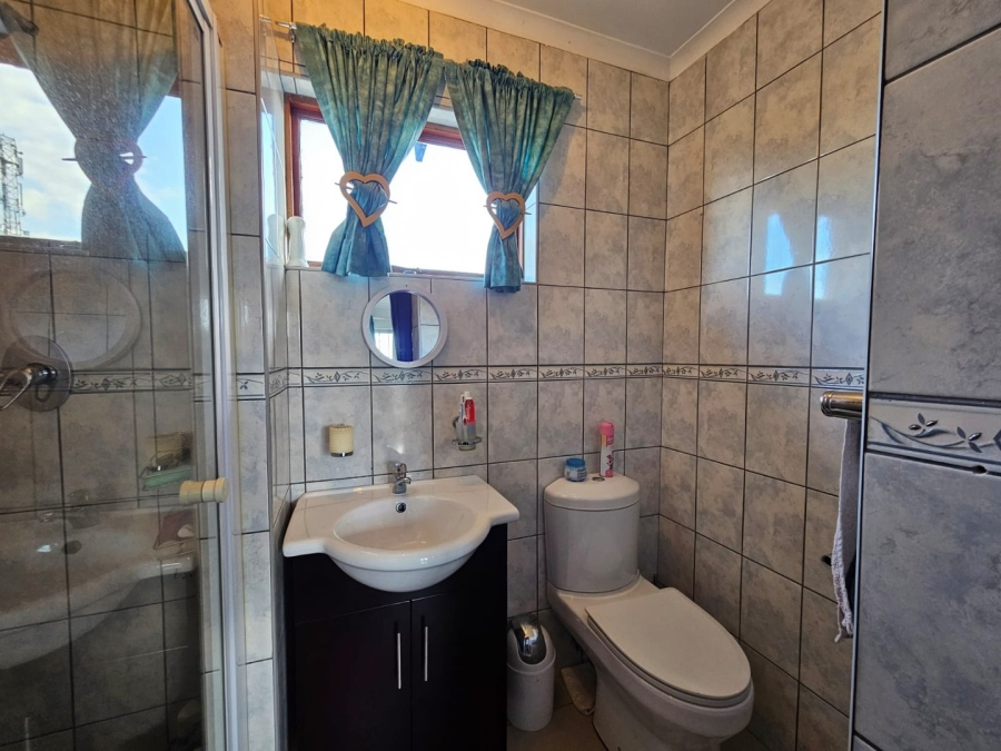 3 Bedroom Property for Sale in Umtentweni KwaZulu-Natal