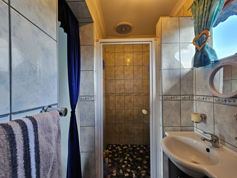3 Bedroom Property for Sale in Umtentweni KwaZulu-Natal