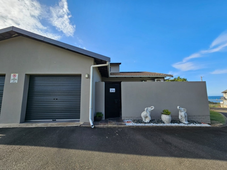 3 Bedroom Property for Sale in Umtentweni KwaZulu-Natal