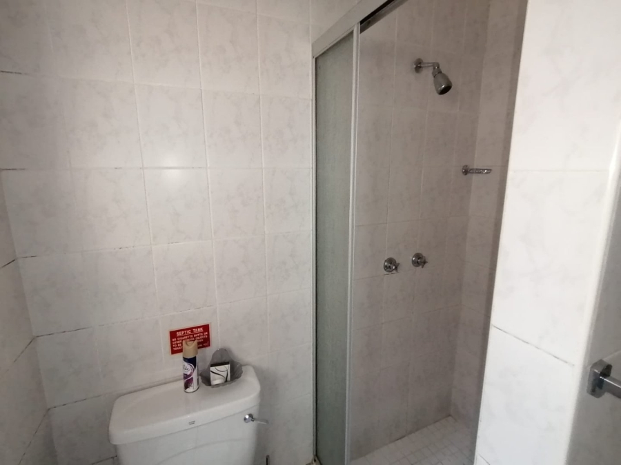 7 Bedroom Property for Sale in Shelly Beach KwaZulu-Natal