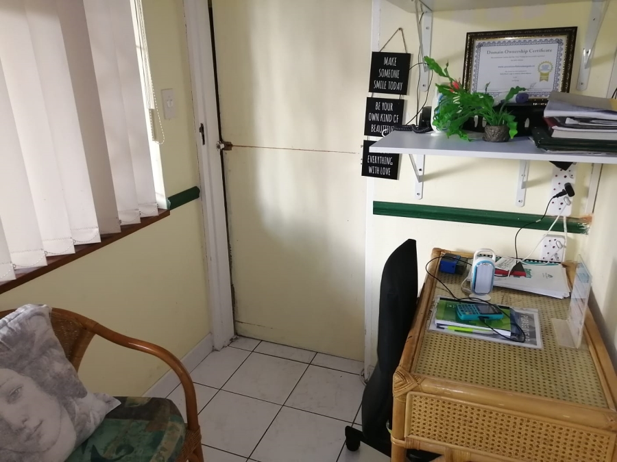 7 Bedroom Property for Sale in Shelly Beach KwaZulu-Natal