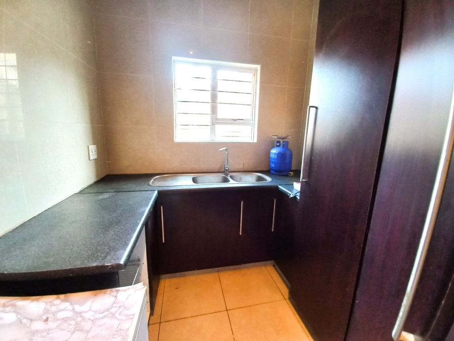 6 Bedroom Property for Sale in Umtentweni KwaZulu-Natal