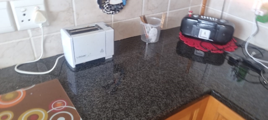 2 Bedroom Property for Sale in Margate KwaZulu-Natal