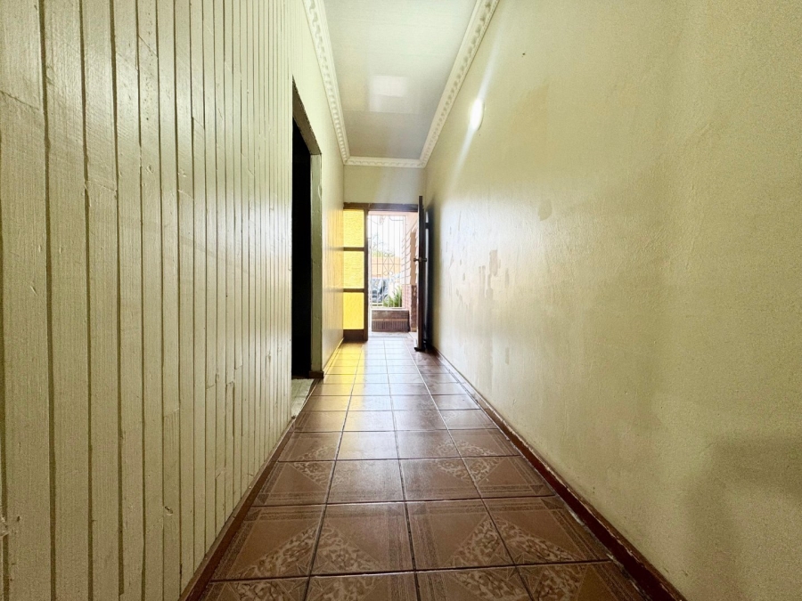 4 Bedroom Property for Sale in Lennoxton KwaZulu-Natal