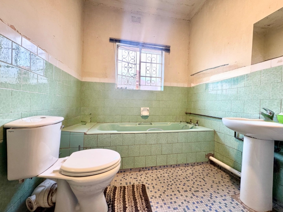 4 Bedroom Property for Sale in Lennoxton KwaZulu-Natal