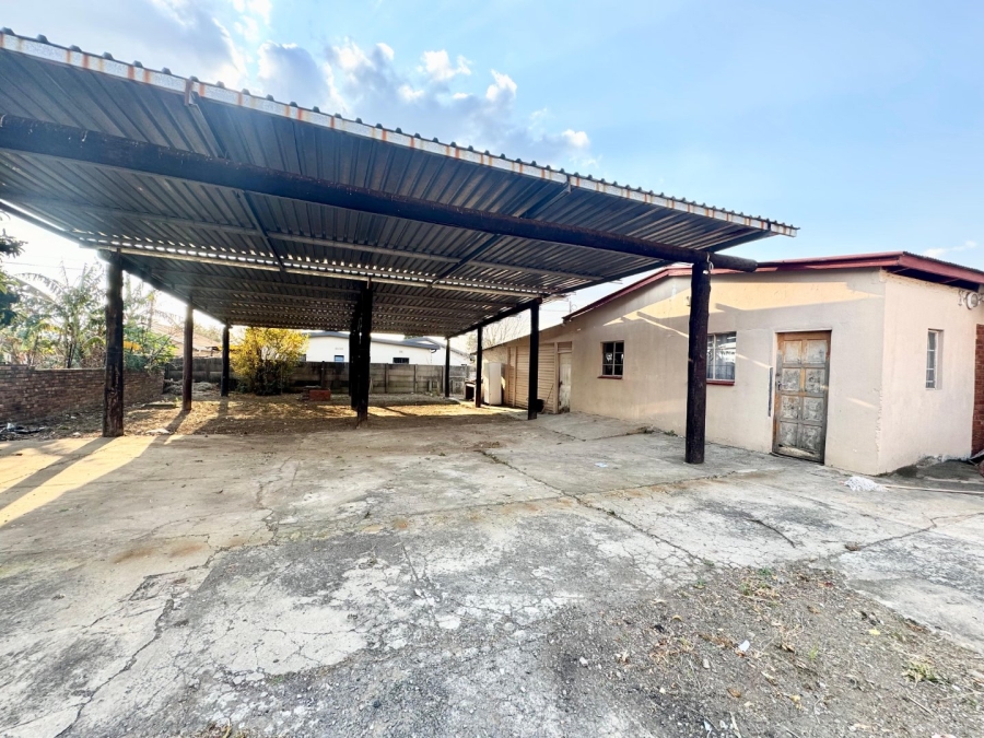 4 Bedroom Property for Sale in Lennoxton KwaZulu-Natal