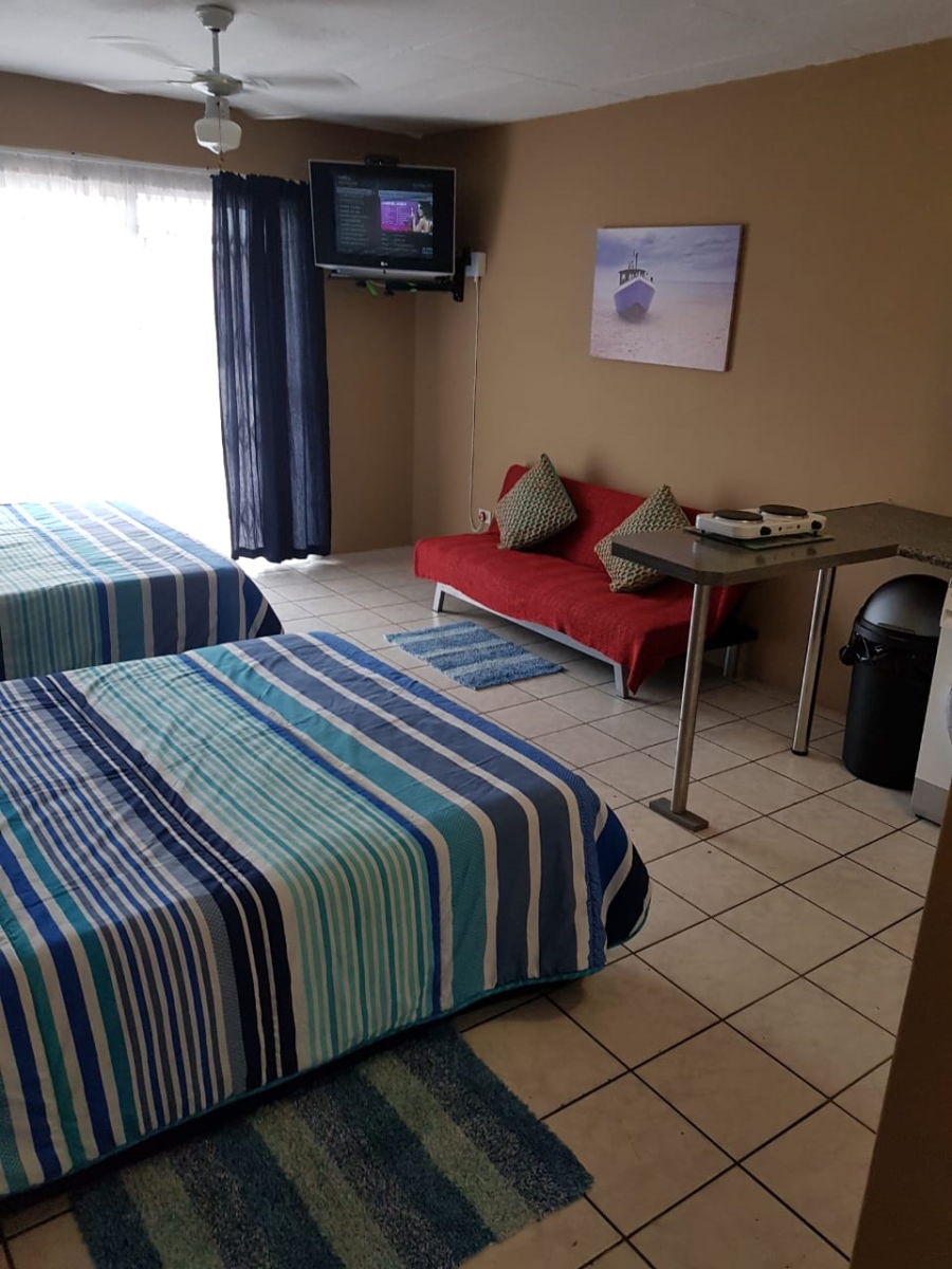 1 Bedroom Property for Sale in Margate Beach KwaZulu-Natal