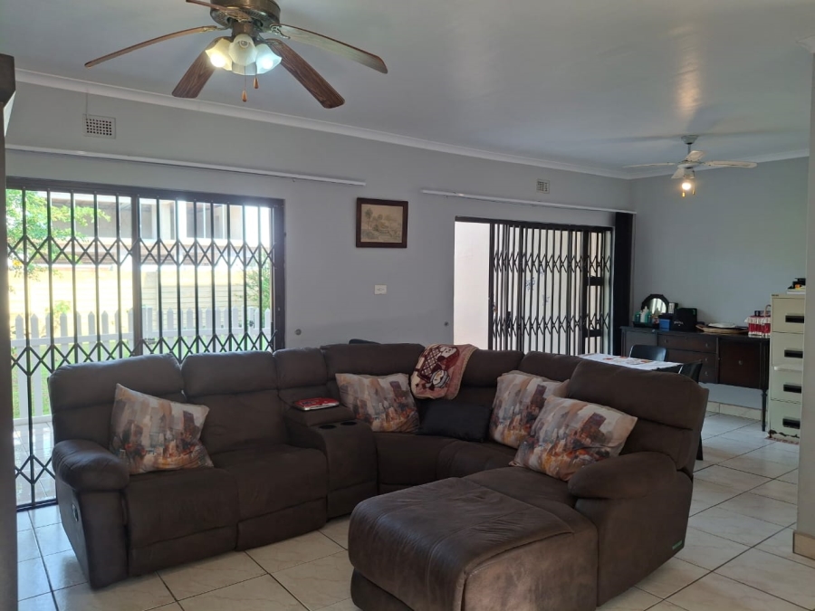 3 Bedroom Property for Sale in Shelly Beach KwaZulu-Natal