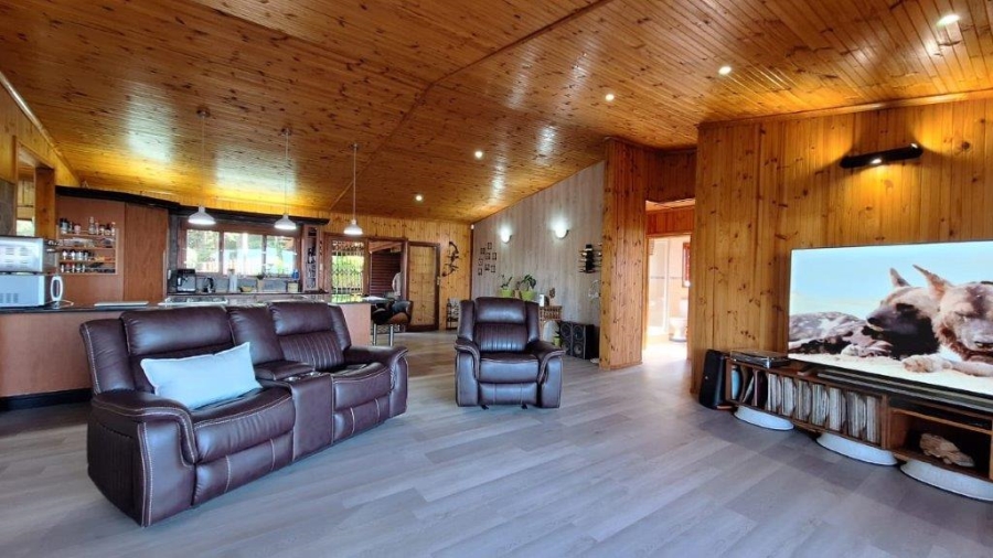 3 Bedroom Property for Sale in Southport KwaZulu-Natal