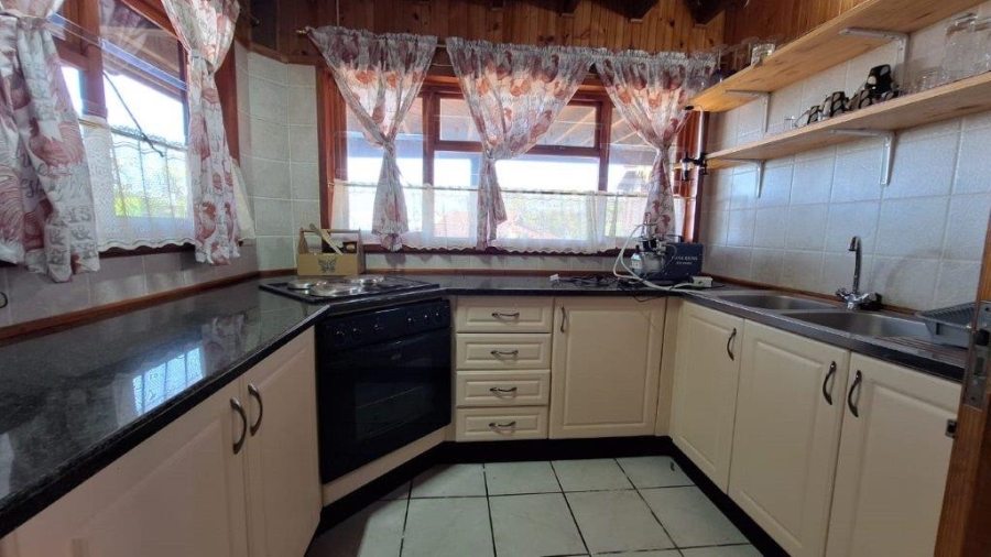 3 Bedroom Property for Sale in Southport KwaZulu-Natal