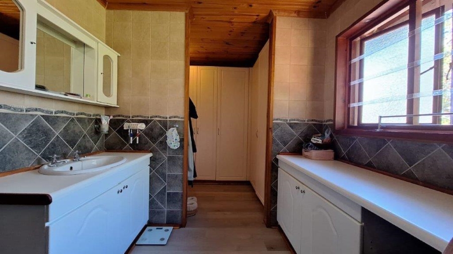 3 Bedroom Property for Sale in Southport KwaZulu-Natal