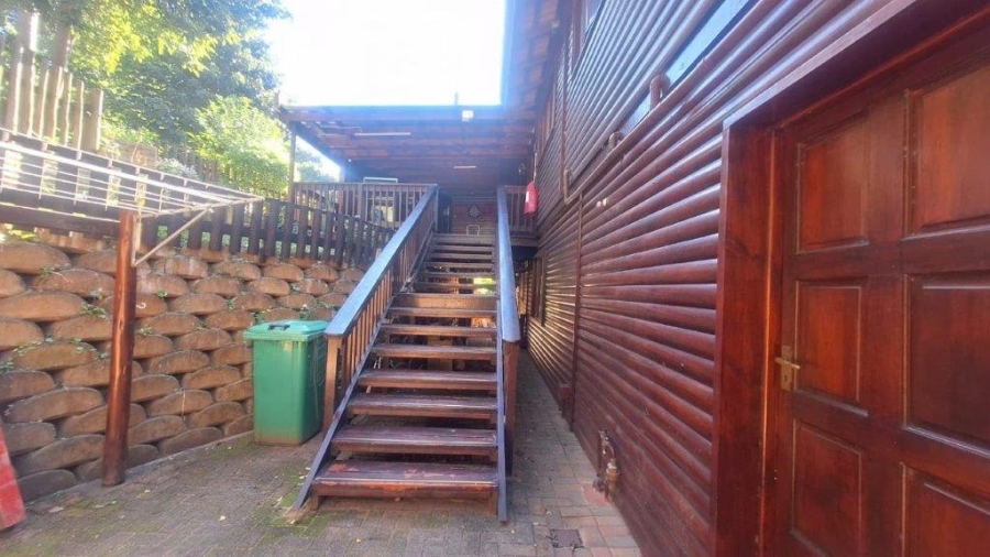 3 Bedroom Property for Sale in Southport KwaZulu-Natal