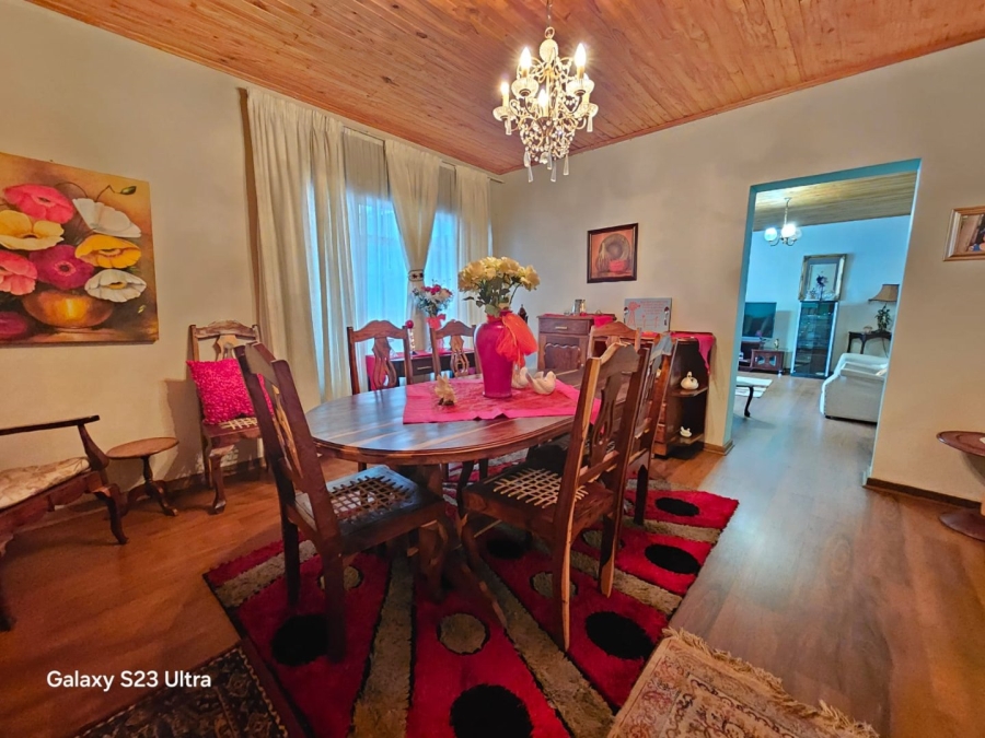 5 Bedroom Property for Sale in Sunnyridge KwaZulu-Natal