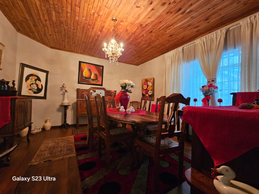5 Bedroom Property for Sale in Sunnyridge KwaZulu-Natal