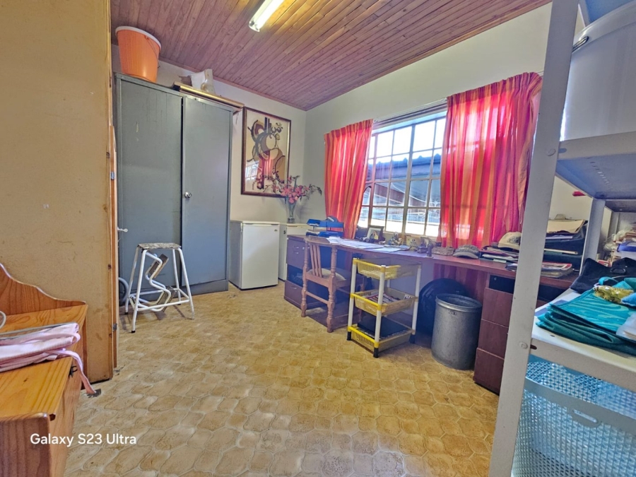 5 Bedroom Property for Sale in Sunnyridge KwaZulu-Natal