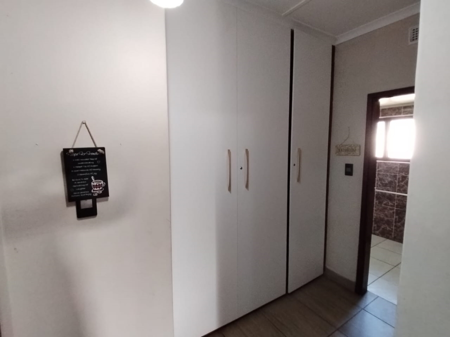 4 Bedroom Property for Sale in Margate KwaZulu-Natal