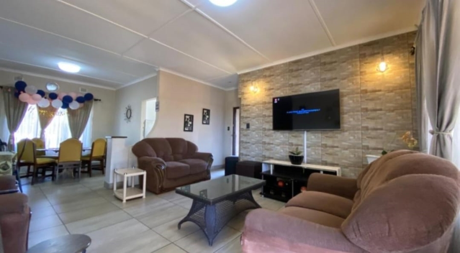 4 Bedroom Property for Sale in Margate KwaZulu-Natal