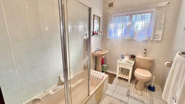 3 Bedroom Property for Sale in St Michaels On Sea KwaZulu-Natal