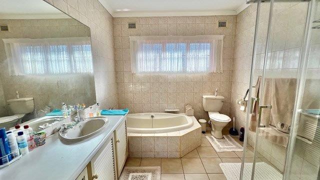 3 Bedroom Property for Sale in St Michaels On Sea KwaZulu-Natal