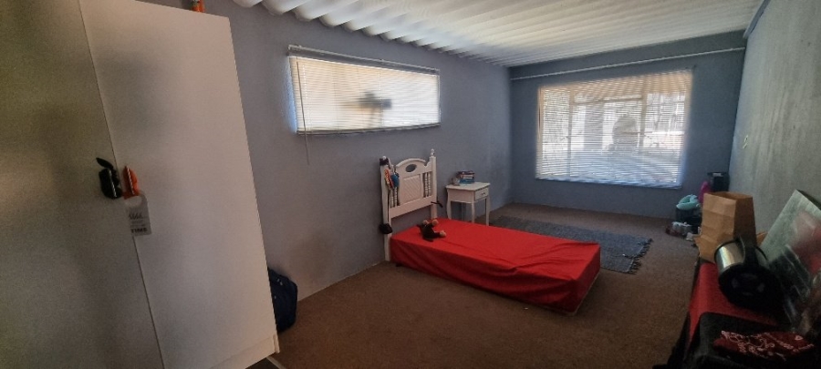 6 Bedroom Property for Sale in Pioneer Park KwaZulu-Natal