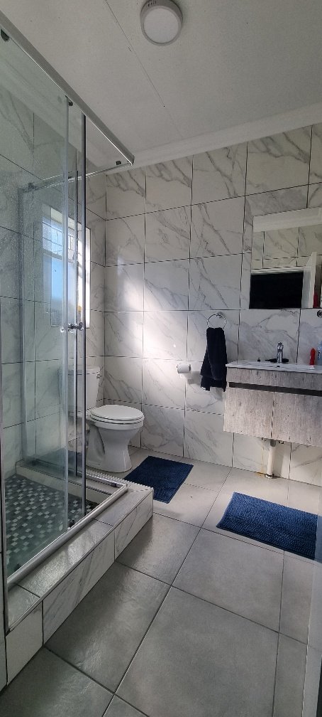 6 Bedroom Property for Sale in Pioneer Park KwaZulu-Natal