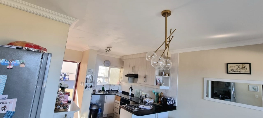 2 Bedroom Property for Sale in Manaba Beach KwaZulu-Natal